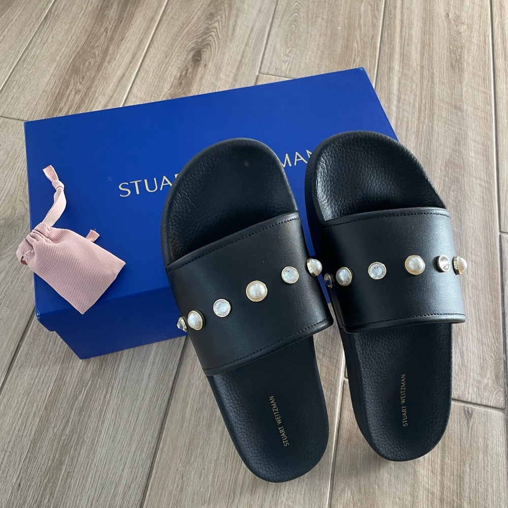 NWT Stuart Weitzman Pearl Slides